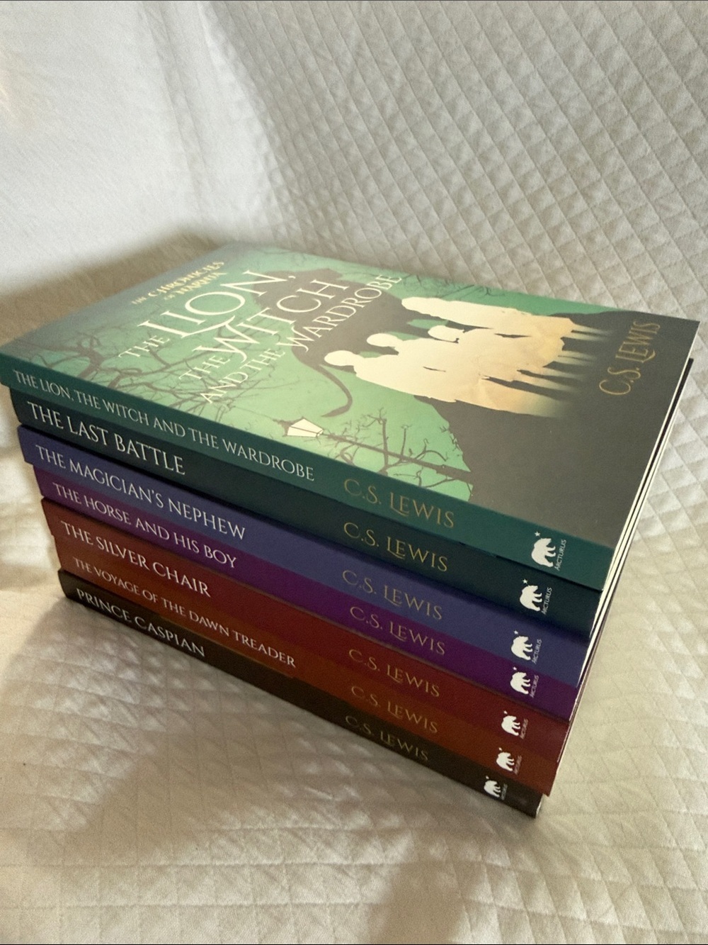The Chronicles of Narnia Complete 7-Book Collection Brand New